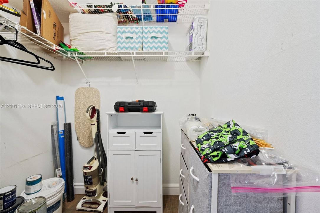 En Renta: $2,950 (3 camas, 2 baños, 1330 Pies cuadrados)