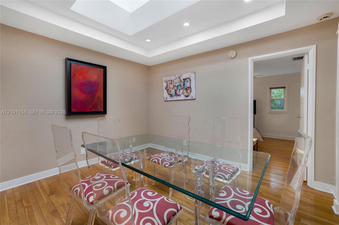 For Sale: $1,580,000 (4 beds, 3 baths, 1643 Square Feet)