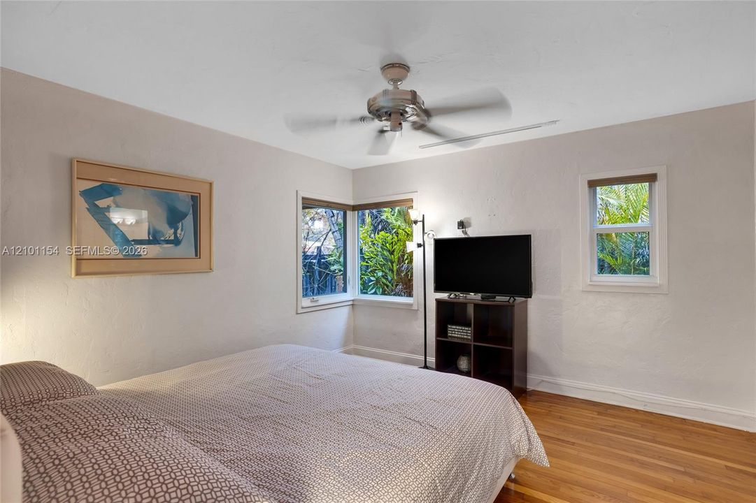 For Sale: $1,580,000 (4 beds, 3 baths, 1643 Square Feet)