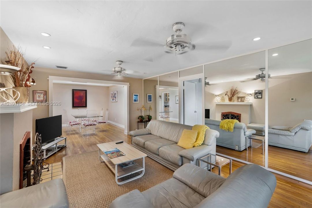 For Sale: $1,580,000 (4 beds, 3 baths, 1643 Square Feet)