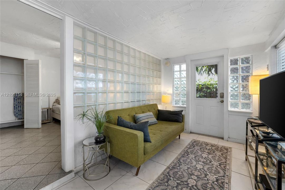 For Sale: $1,580,000 (4 beds, 3 baths, 1643 Square Feet)