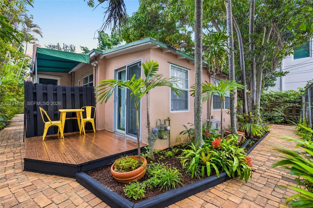 For Sale: $1,580,000 (4 beds, 3 baths, 1643 Square Feet)