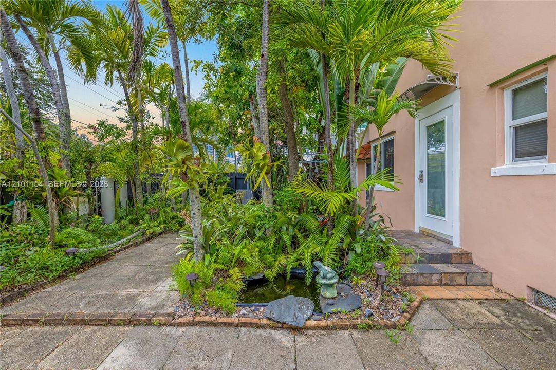 For Sale: $1,580,000 (4 beds, 3 baths, 1643 Square Feet)