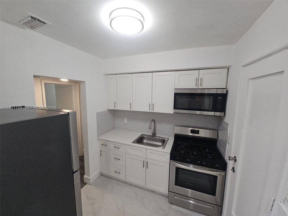 En Renta: $2,200 (2 camas, 1 baños, 7865 Pies cuadrados)