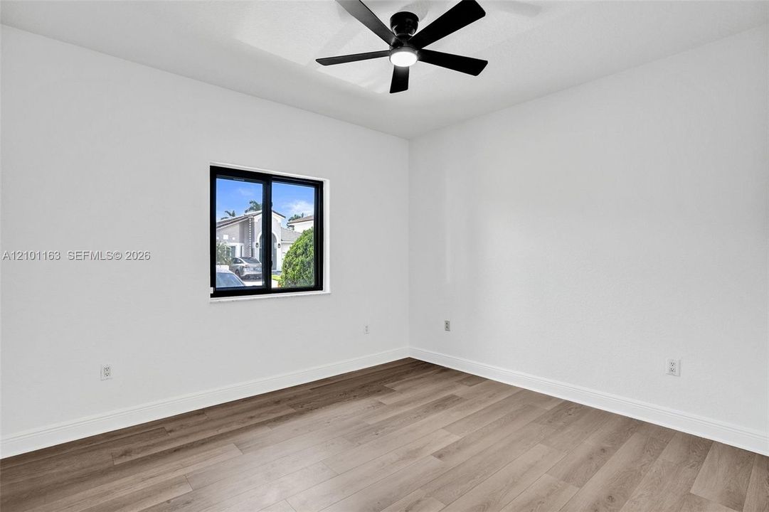 En Venta: $700,000 (3 camas, 2 baños, 1878 Pies cuadrados)