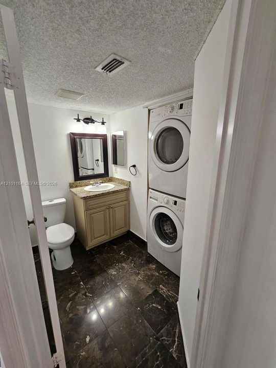 En Renta: $2,700 (3 camas, 2 baños, 1510 Pies cuadrados)