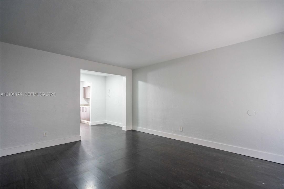 For Rent: $1,550 (0 beds, 1 baths, 500 Square Feet)