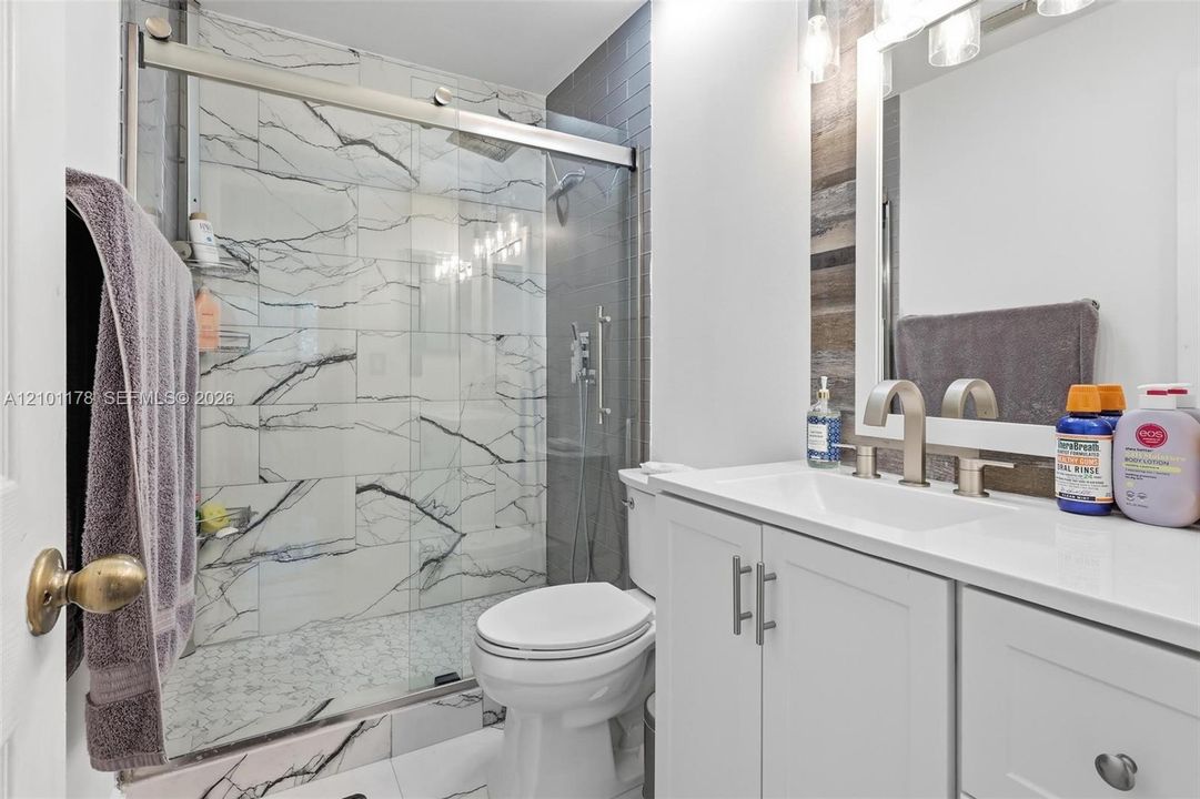 For Rent: $4,000 (3 beds, 3 baths, 1570 Square Feet)