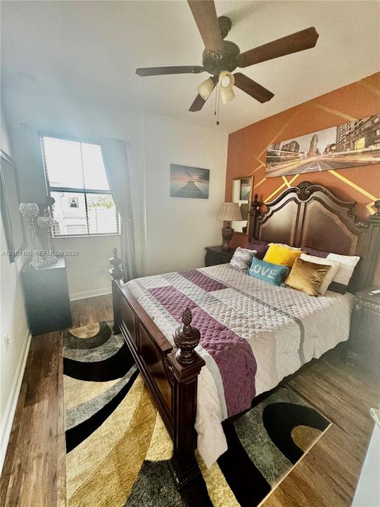 En Venta: $435,500 (3 camas, 2 baños, 1740 Pies cuadrados)