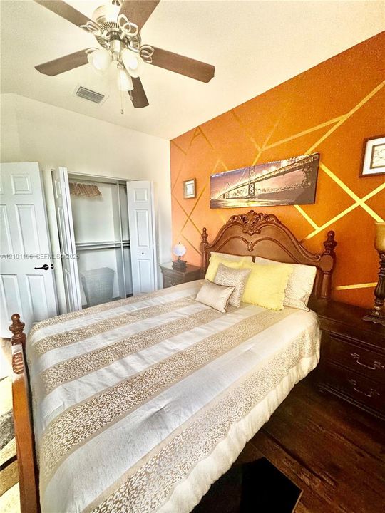 En Venta: $435,500 (3 camas, 2 baños, 1740 Pies cuadrados)