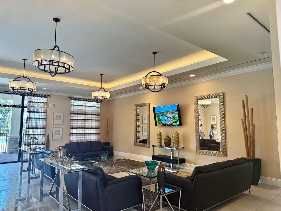 En Venta: $435,500 (3 camas, 2 baños, 1740 Pies cuadrados)