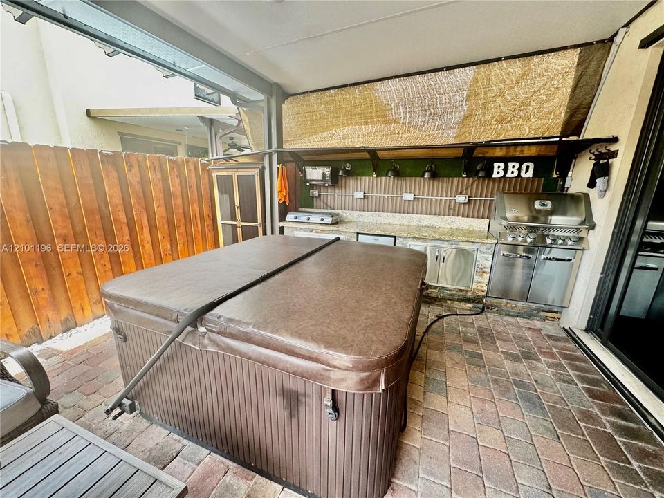 En Venta: $435,500 (3 camas, 2 baños, 1740 Pies cuadrados)