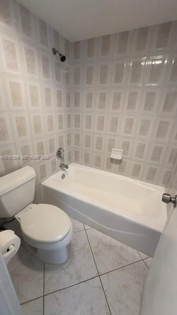En Venta: $349,000 (2 camas, 2 baños, 1313 Pies cuadrados)