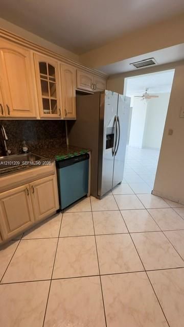 En Venta: $349,000 (2 camas, 2 baños, 1313 Pies cuadrados)