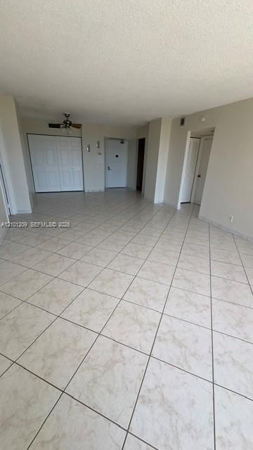 En Venta: $349,000 (2 camas, 2 baños, 1313 Pies cuadrados)