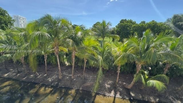 En Venta: $349,000 (2 camas, 2 baños, 1313 Pies cuadrados)
