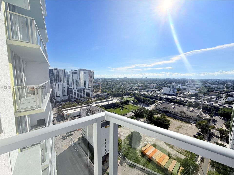 For Rent: $3,700 (2 beds, 2 baths, 1310 Square Feet)