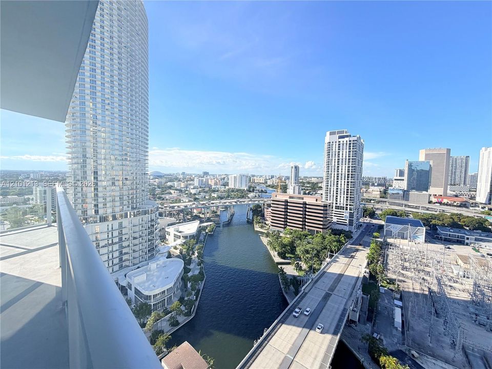 For Rent: $3,700 (2 beds, 2 baths, 1310 Square Feet)