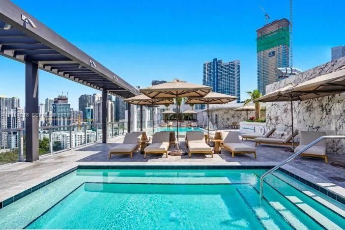 For Sale: $578,000 (0 beds, 1 baths, 353 Square Feet)