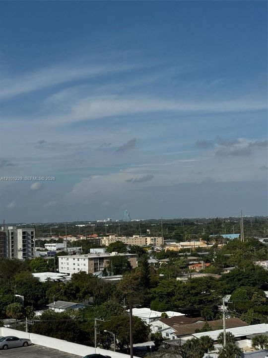 For Sale: $295,000 (1 beds, 1 baths, 745 Square Feet)
