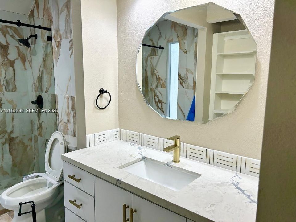 For Sale: $390,000 (4 beds, 2 baths, 2080 Square Feet)