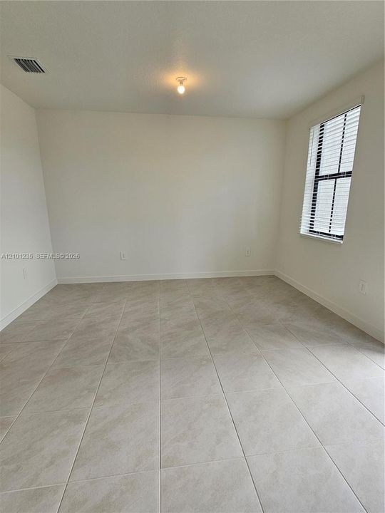 For Rent: $2,600 (3 beds, 2 baths, 1448 Square Feet)