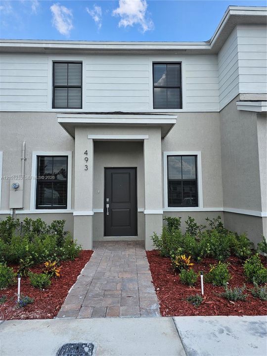 For Rent: $2,600 (3 beds, 2 baths, 1448 Square Feet)