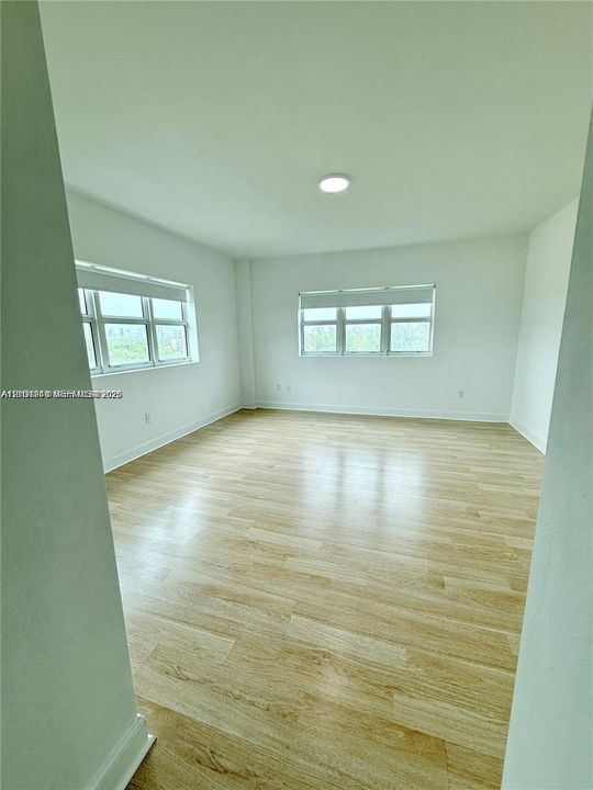 For Rent: $3,250 (2 beds, 2 baths, 1763 Square Feet)