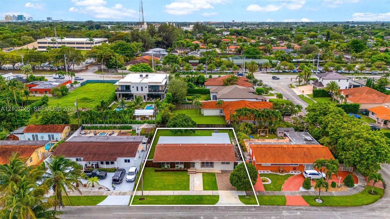 На продажу: $759,000 (4 спален, 3 ванн, 1925 Квадратных фут)