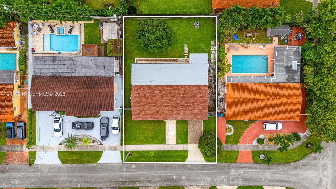 На продажу: $759,000 (4 спален, 3 ванн, 1925 Квадратных фут)