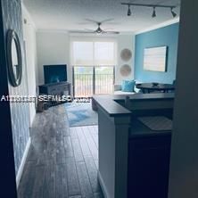 В аренду: $2,250 (1 спален, 1 ванн, 736 Квадратных фут)