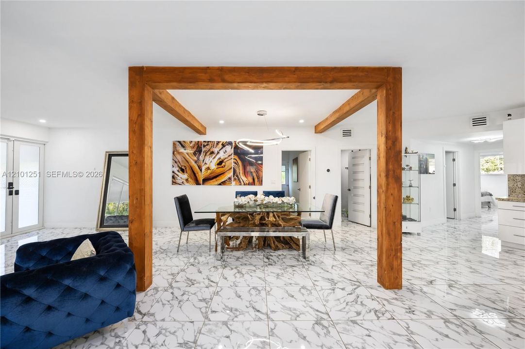 На продажу: $1,349,999 (4 спален, 2 ванн, 1871 Квадратных фут)