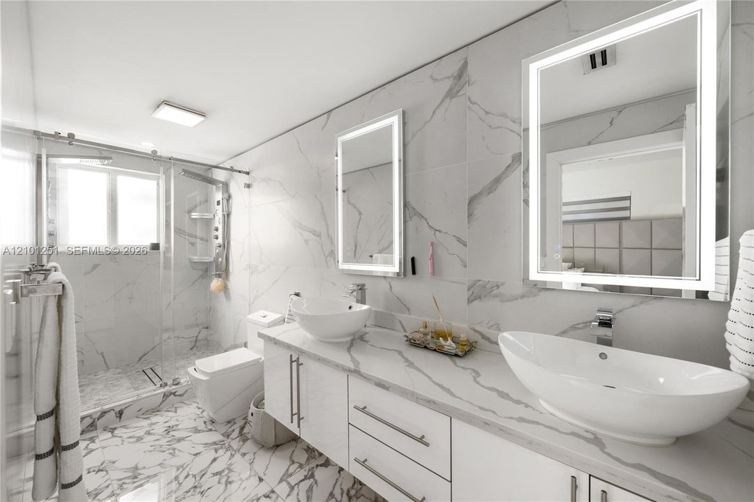 На продажу: $1,349,999 (4 спален, 2 ванн, 1871 Квадратных фут)
