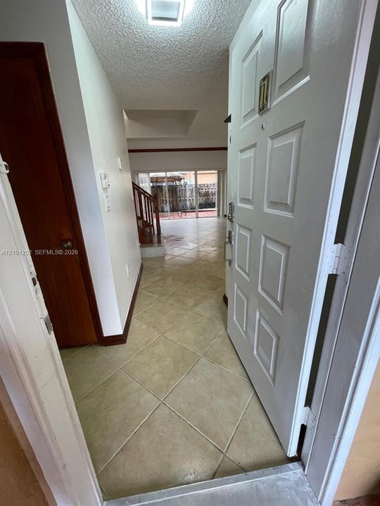 En Renta: $2,900 (3 camas, 2 baños, 1515 Pies cuadrados)