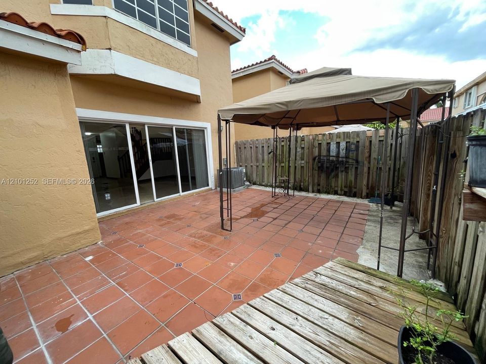 En Renta: $2,900 (3 camas, 2 baños, 1515 Pies cuadrados)