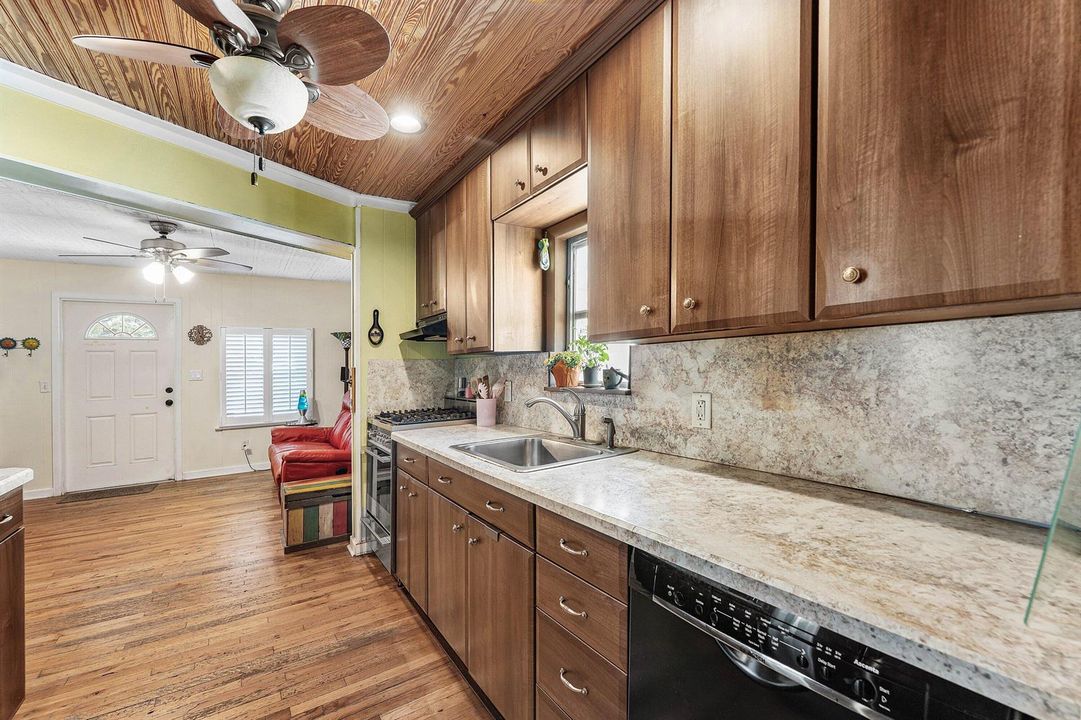 011-806NorthMStreet-LakeWorthBeach-FL-33