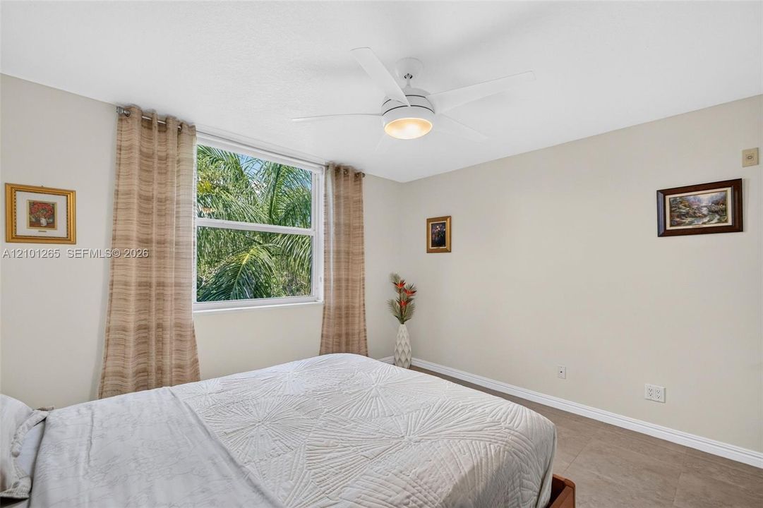 : $349,000 (2 camas, 2 baños, 1138 Pies cuadrados)