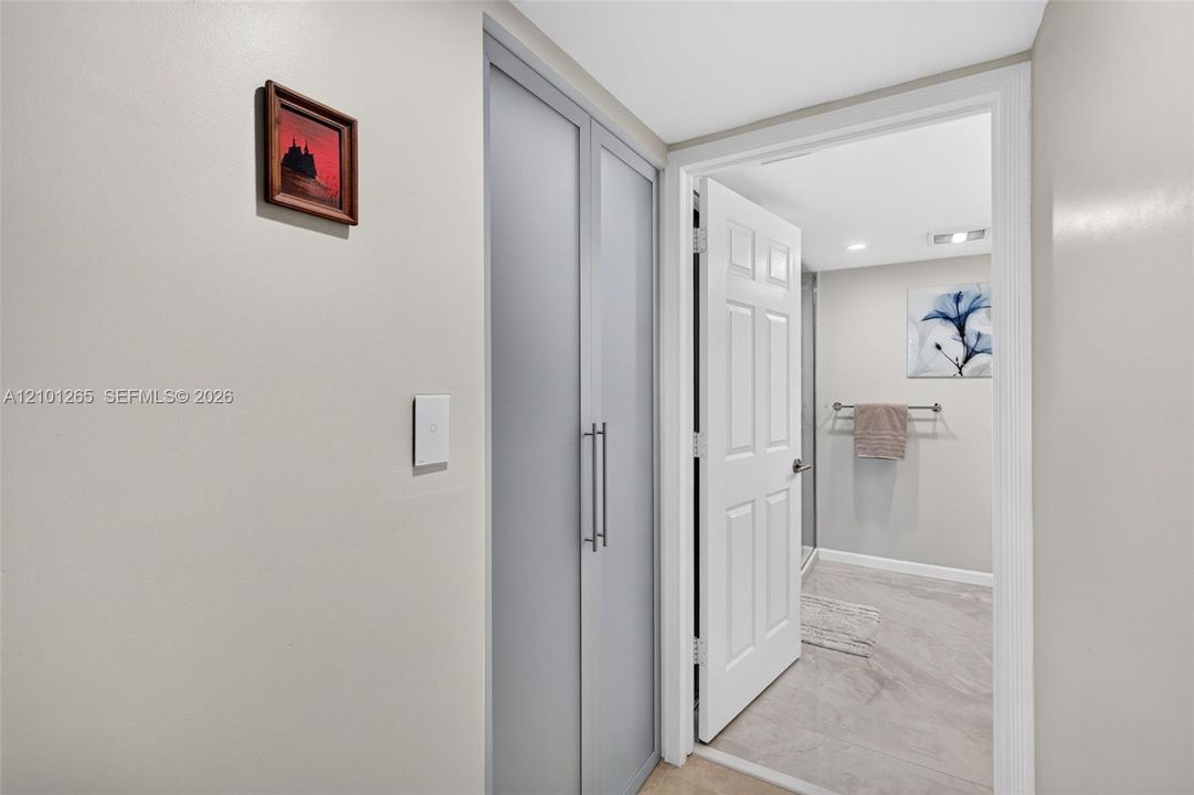 : $349,000 (2 camas, 2 baños, 1138 Pies cuadrados)
