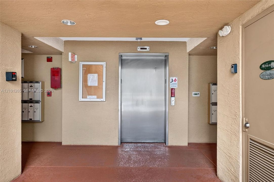 : $349,000 (2 camas, 2 baños, 1138 Pies cuadrados)
