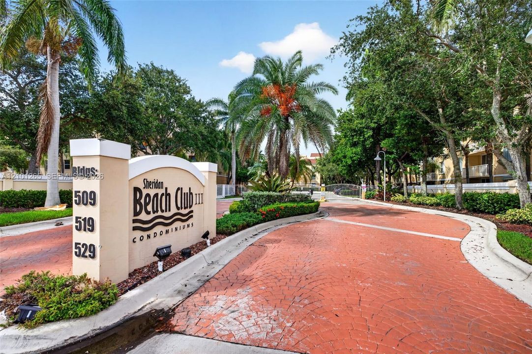 : $349,000 (2 camas, 2 baños, 1138 Pies cuadrados)