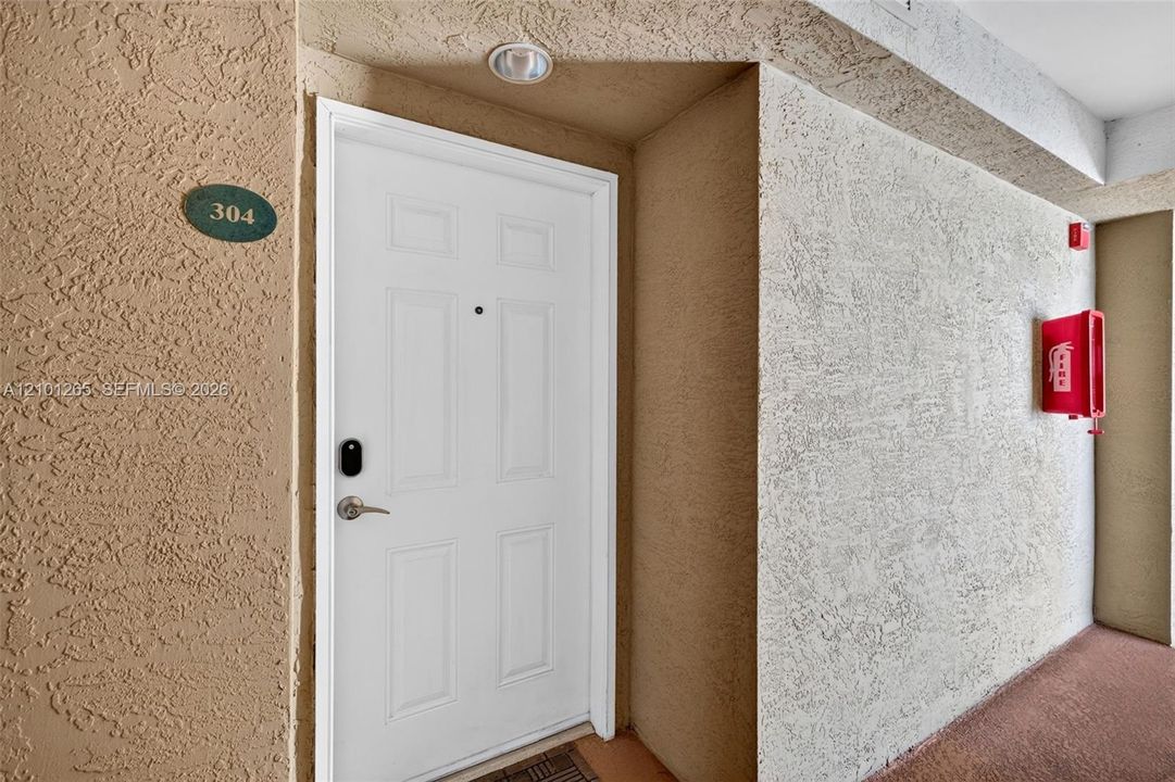 : $349,000 (2 camas, 2 baños, 1138 Pies cuadrados)