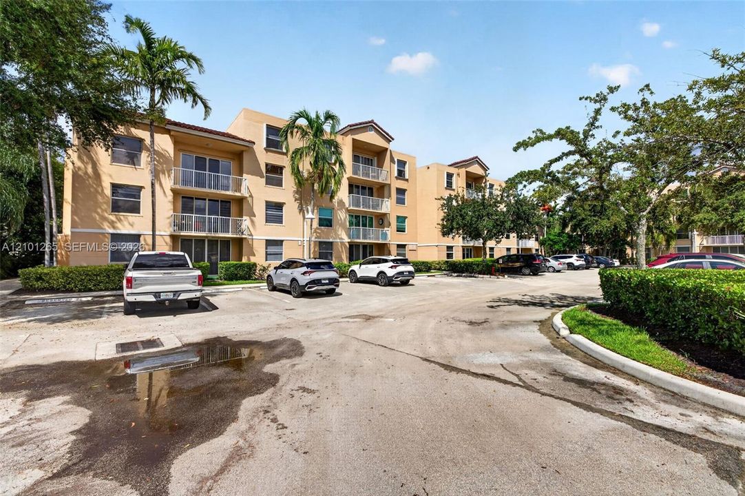 : $349,000 (2 camas, 2 baños, 1138 Pies cuadrados)