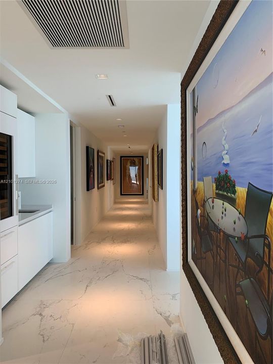 For Sale: $6,995,000 (4 beds, 5 baths, 4600 Square Feet)