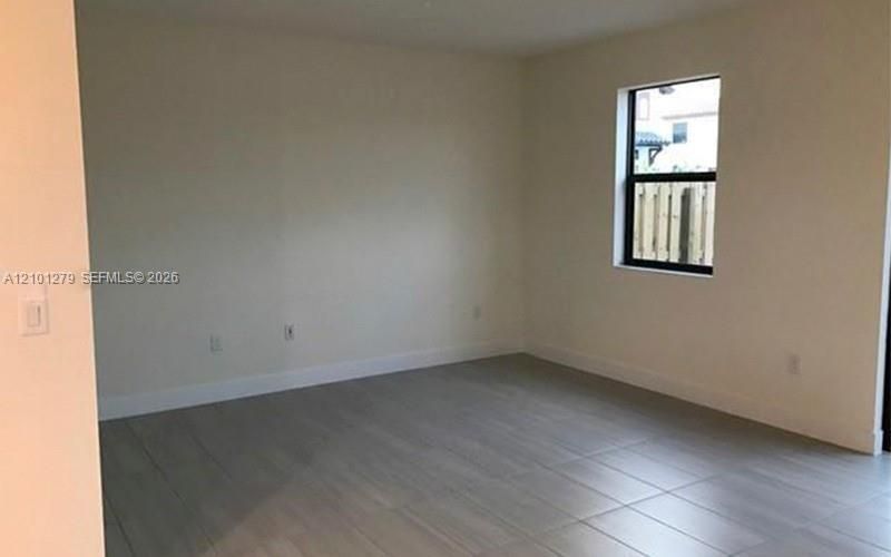 For Rent: $4,200 (4 beds, 3 baths, 1757 Square Feet)