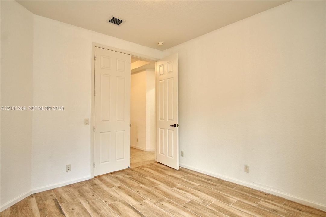 В аренду: $4,300 (3 спален, 2 ванн, 1560 Квадратных фут)
