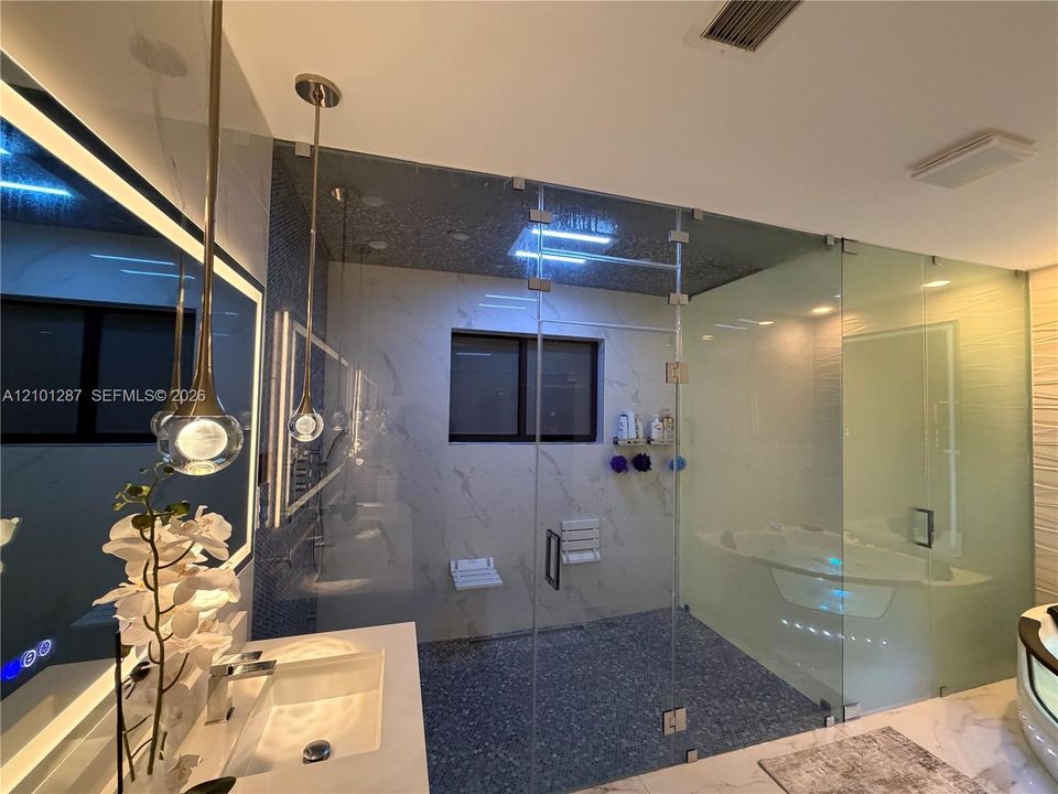 En Venta: $1,400,000 (5 camas, 3 baños, 3082 Pies cuadrados)