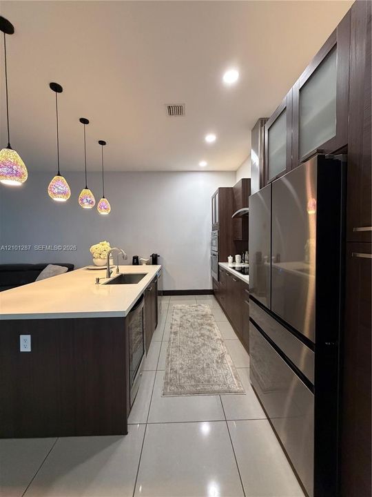En Venta: $1,400,000 (5 camas, 3 baños, 3082 Pies cuadrados)