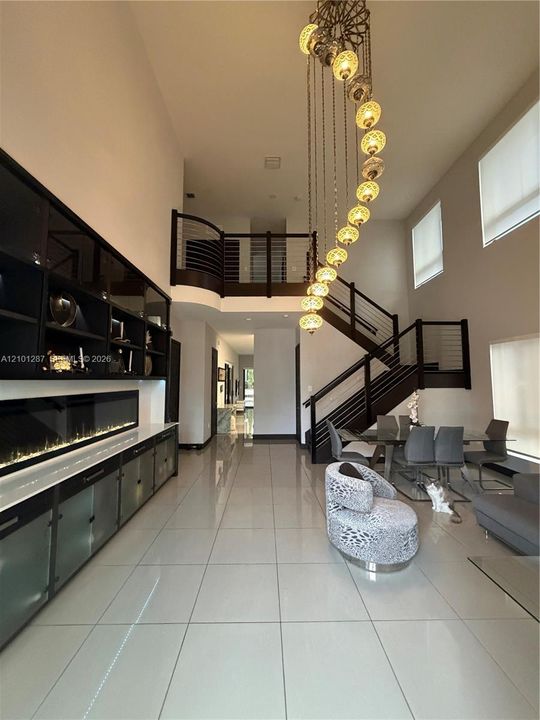 En Venta: $1,400,000 (5 camas, 3 baños, 3082 Pies cuadrados)