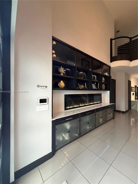 En Venta: $1,400,000 (5 camas, 3 baños, 3082 Pies cuadrados)
