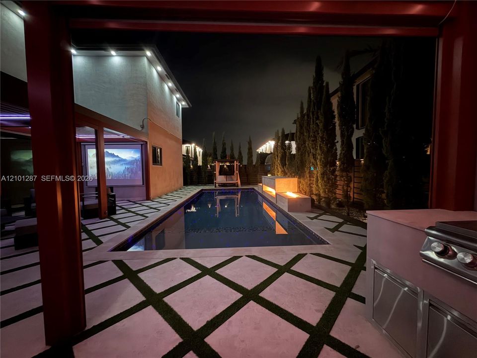 En Venta: $1,400,000 (5 camas, 3 baños, 3082 Pies cuadrados)